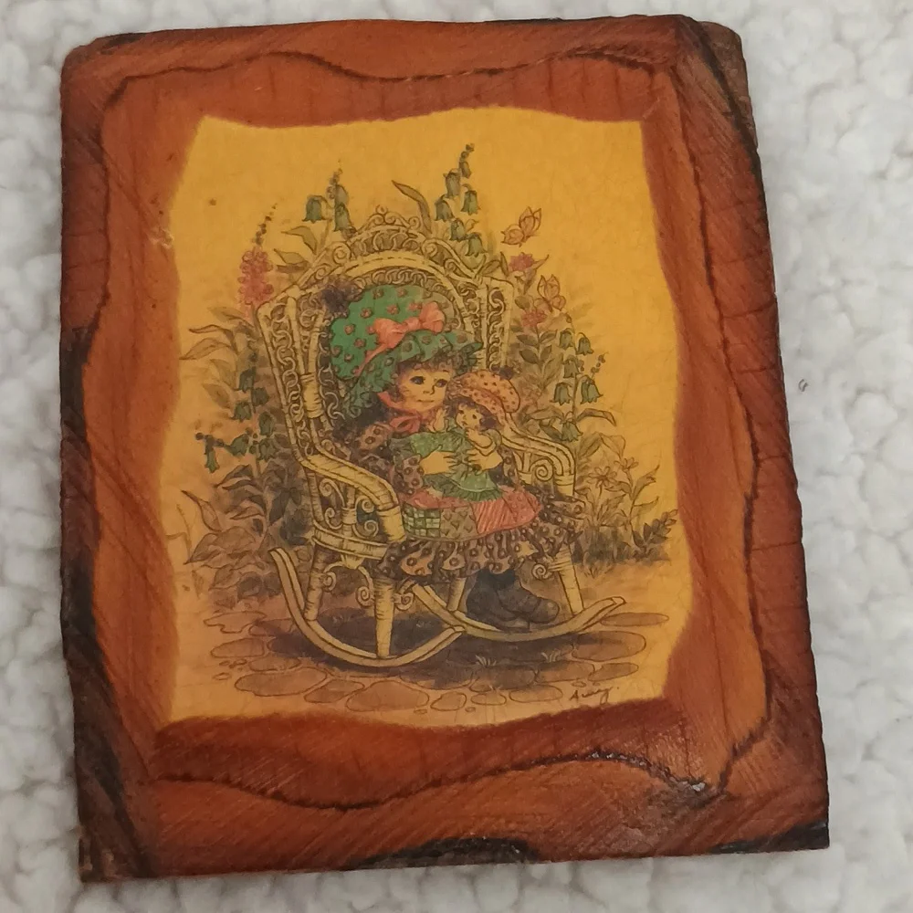 Vintage Little Girl Wall Art Set - Picture 4 of 5